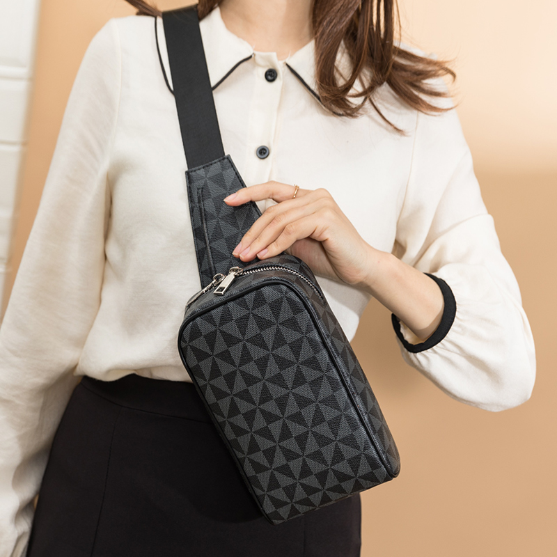Luxury Fashion Chest Bags for  - Luxury Bags Sling 评论和价格