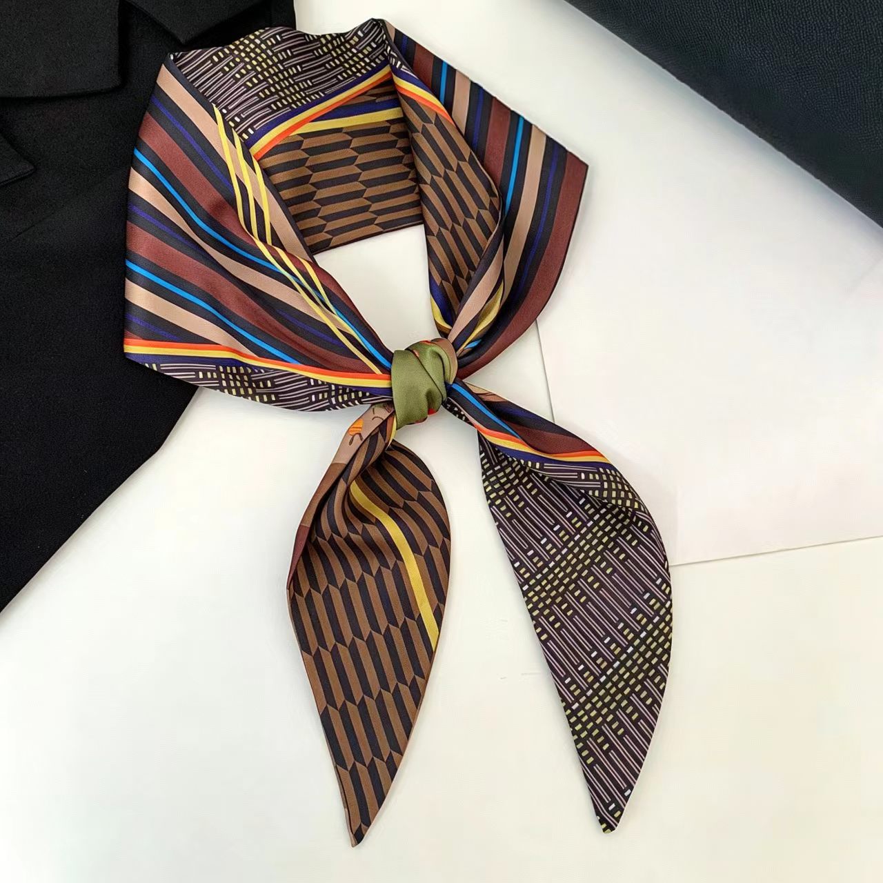 Luxury Print Long Hair Ribbon  - Luxury Bags Supplier 评论和价格