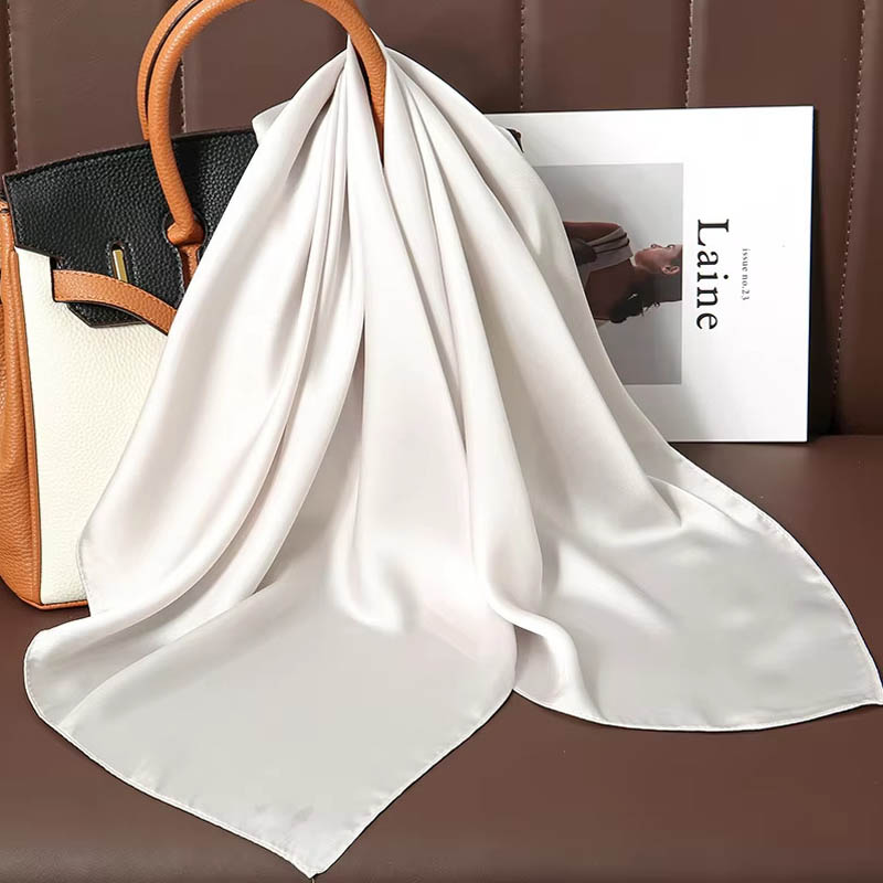 Luxury Solid Color Silk Square - Luxury Bags Office 评论和价格
