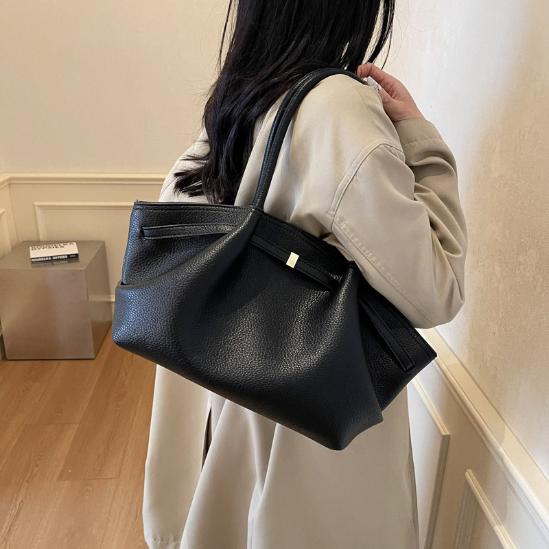 Burgundy Ladies Handbags Luxur - Luxury Bags Vendor 评论和价格